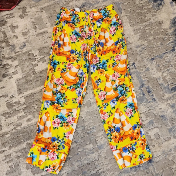 Moschino Couture Silk Traffic Cone Floral Pull On Pants Construction Size 8 - Picture 16 of 16